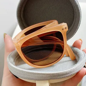 Faltbare Sonnenbrille für Damen und Herren, klassischer quadratischer Rahmen und Etui.