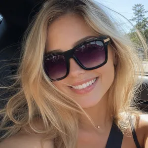 Lunettes de Soleil Carrées Oversize pour Femmes Mode Tendance Rétro Monture PC Protection UV400 Lunettes Élégantes