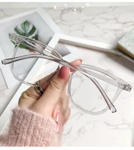 Klare Blaulichtfilter Brille Damen Herren, stilvolle Computer Brillenmonturen transparent.
