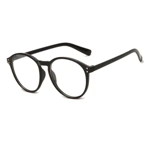 Klassischer schwarzer runder Brillenrahmen fuer Damen, leichte optische Klarbrille.