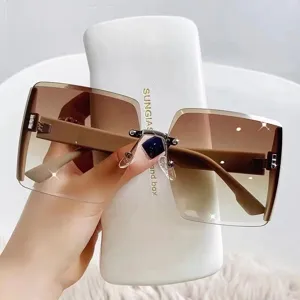 Gafas de sol elegantes de montura grande degradada marrón para mujeres, estilo coreano.