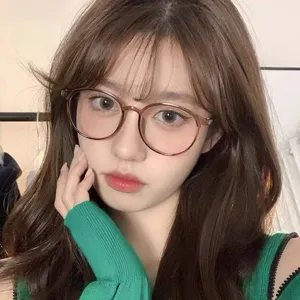 Montura de gafas marrón de moda para mujer, gafas de luz azul para uso diario.