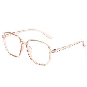 Gafas cuadradas grandes con filtro de luz azul y montura rosa transparente de moda