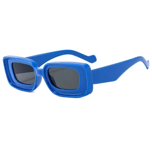 Gafas de sol gruesas azules para mujer, diseño cóncavo de moda y estilo moderno.