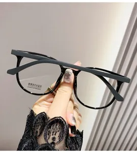 Estilo coreano montura de gafas luz azul ultraligera marco negro vista detallada