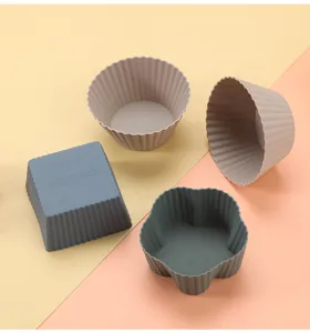 Silicone baking molds set, non-stick muffin cupcake molds and baby food storage boxes for DIY cake.