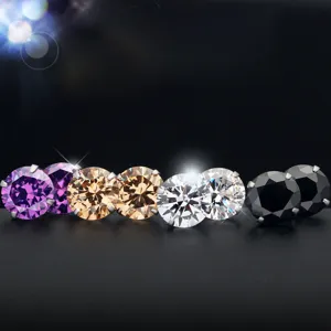 S925 Silber vier Krappen runde Zirkonia Ohrstecker für Damen, minimalistischer funkelnder Schmuck.