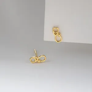 Exquisite gold stethoscope stud earrings, minimalist sterling silver niche design jewelry.