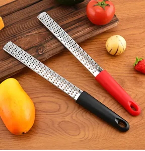 Grattugia per formaggio in acciaio inossidabile zester per limone con manico ergonomico