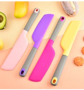 Grande set di spatole in silicone per cottura di torte, crema e utensili da cucina.