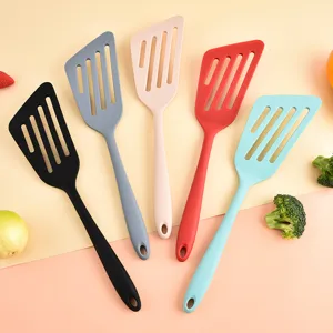 Spatola da Cucina in Silicone Girante Fessurata Antiaderente Resistente al Calore Strumento per Pentola Teppanyaki