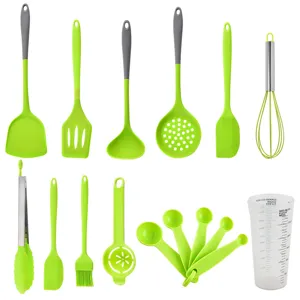 Set di utensili da cucina in silicone per dolci con misurini cucchiai spatole per cottura torte
