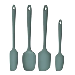 Set di 4 spatole in silicone verde per cottura, lisciatura torte e utensili da cucina.