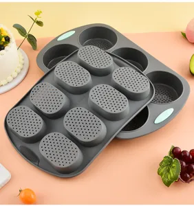 Silikon Brotbackform Set mit 8 ovalen Mulden und 6 runden Löchern für den Ofengebrauch.