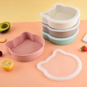 Cute cat shaped silicone lunch box food grade storage container for snacks and bento meals.
