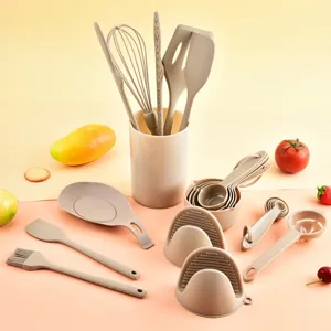 Set di utensili da cucina in silicone spatole frusta cucchiai resistenti per cottura dolci