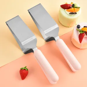 Practico cortador de pastel y pinza de acero inoxidable con mango rosa para fiesta de cumpleanos.