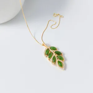 S925 sterling silver Hetian jade leaf pendant necklace, vintage niche design, elegant jewelry.