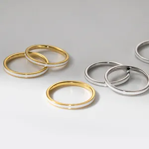Bague en Argent Sterling 925 pour Femmes Anneau de Doigt en Émail Blanc Minimaliste Plqué Or Argent Bijoux de Style Commuter