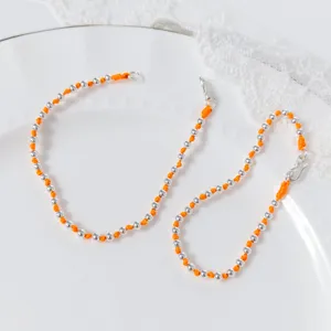 S925 Silber Perlen Armband mit leuchtend orangener Kordel, minimalistischer Schmuck.
