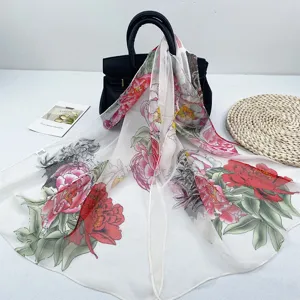 Damen Langer Chiffon Schal mit rotem Pfingstrosen Print, Sommer Sonnenschutz Mode.