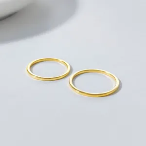Minimalistischer glatter 925er Silberring im schicken Stil, eleganter Stapelring Schmuck.