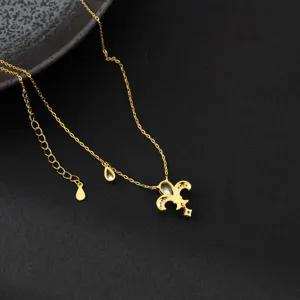 Exquisite S925 silver vintage rhinestone fleur-de-lis necklace detail showcasing luxury design.