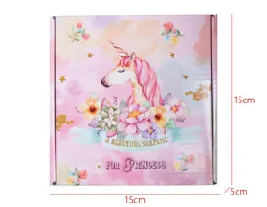 Scatola regalo unicorno rosa imballaggio, scatola portaoggetti decorativa con design floreale.