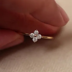 Bague trèfle à quatre feuilles en argent sterling S925, bijou de mode délicat et élégant.