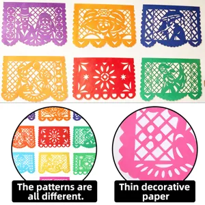 Mexicaanse Dag van de Doden kleurrijke papierbanners feestdecoratie holle schedel vlaggen