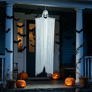 Decorazione fantasma appeso di Halloween con frange, dettaglio accessorio festa