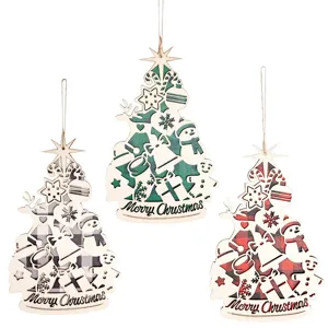 Weihnachtsbaum Holz Hängeornamente Set mit hohlem festiven Muster und rustikaler Kordel.