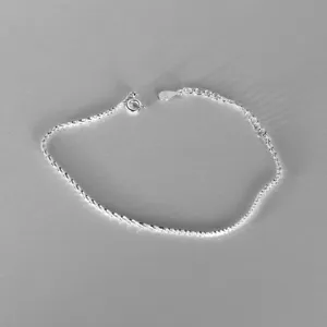 Detailansicht des glitzernden S925 Silber Sternenketten Armbands, eleganter Echtschmuck.