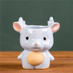 Cute cartoon deer ceramic succulent flower pot, creative desktop green plant mini flowerpot.