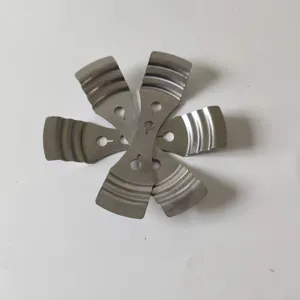 Dispositivo de centrado de mecha de vela de acero inoxidable para hacer velas aromáticas.
