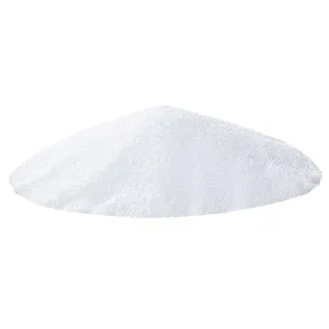 Primo piano di particelle di cera di palma cristallina per dettagli di candele fai da te.