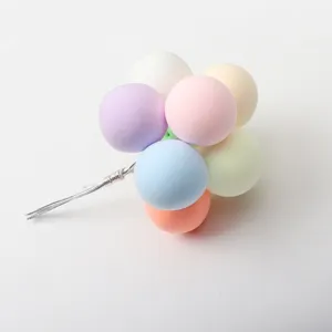 Colorido adorno de pastel de globos, decoración de bolas pastel para cumpleaños.