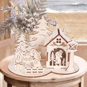 Hölzerner Weihnachtsbaum und Haus Tischpuzzle Ornament für die Feiertagsdekoration.