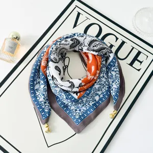 Fashion luxury style paisley printed square scarf with magnetic buckle versatile neckerchief.