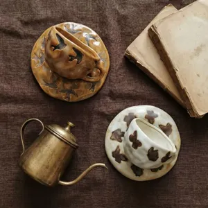 Juego de taza y platillo de café de cerámica hecha a mano, taza rústica retro vintage para la oficina.