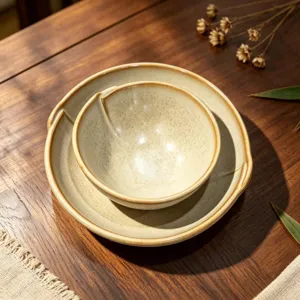 Set ciotola e piatto in ceramica vintage, stoviglie con smalto maculato per la cucina.