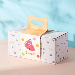 Boîte cadeau mignonne d'ours de fraise avec poignée portable emballage décoratif article