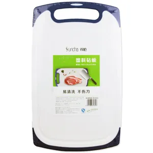 Tagliere in plastica bilaterale per cucina, asse da taglio in PP alimentare con comoda maniglia.