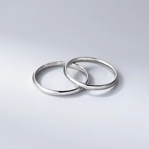 Eleganten S925 Sterling Silber minimalistischer schlichter Bandring fuer den Alltag.