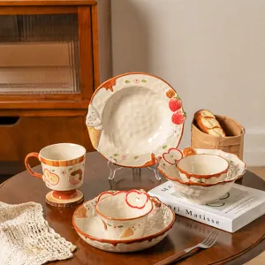 Cute hand-painted ceramic tableware set, ins style bowl and plate combination for home use.