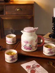 Ensemble de service a the en ceramique avec tasses et plateau en bois motif floral elegant