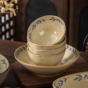 Set di ciotole e piatti in ceramica con bellissimo motivo a foglie blu vintage