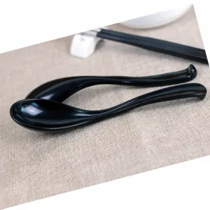 Cucchiaio da zuppa in lega nera manico lungo utensile da cucina ristorante resistente