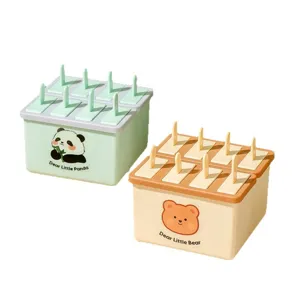 Hausgemachte Eisform Set mit Deckel, süßes Bären und Panda Design für DIY Eis am Stiel Kreation.