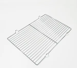 Detailed view of the stainless steel cooling wire rack, sturdy chrome finish mesh design.